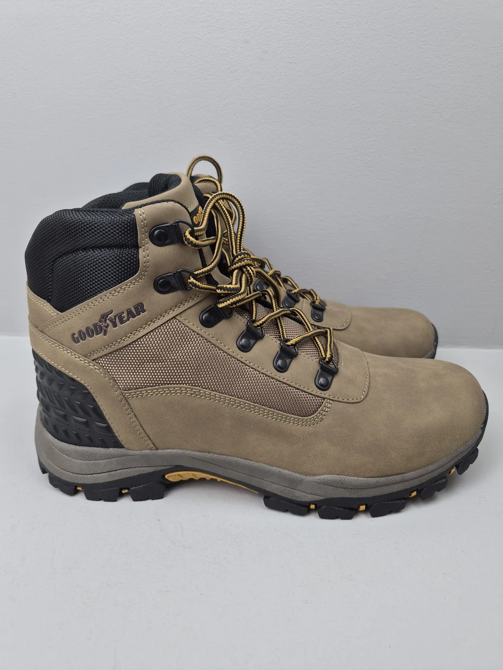EUC Goodyear Montana-P Men's Waterproof Work & Safety Boots Men Size 10w Walnut